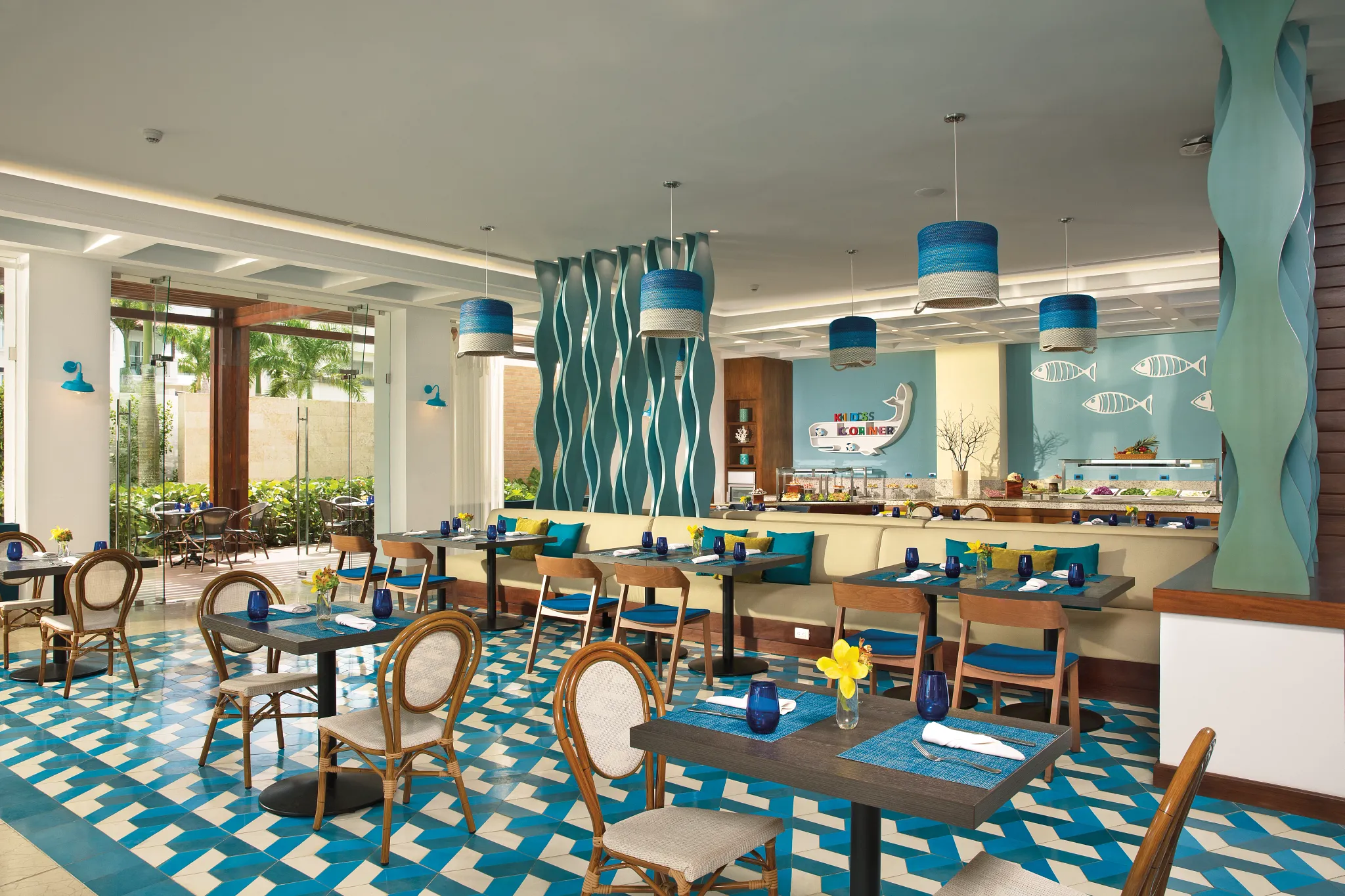 Flying Fish seafood restaurant at Dreams Dominicus La Romana featuring elegant ocean-inspired décor and fresh coastal cuisine.