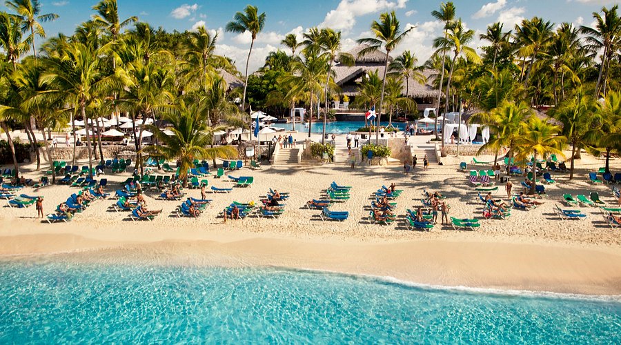 Viva Wyndham Dominicus Beach all-inclusive beachfront resort with tropical pools in Bayahibe, Dominican Republic.